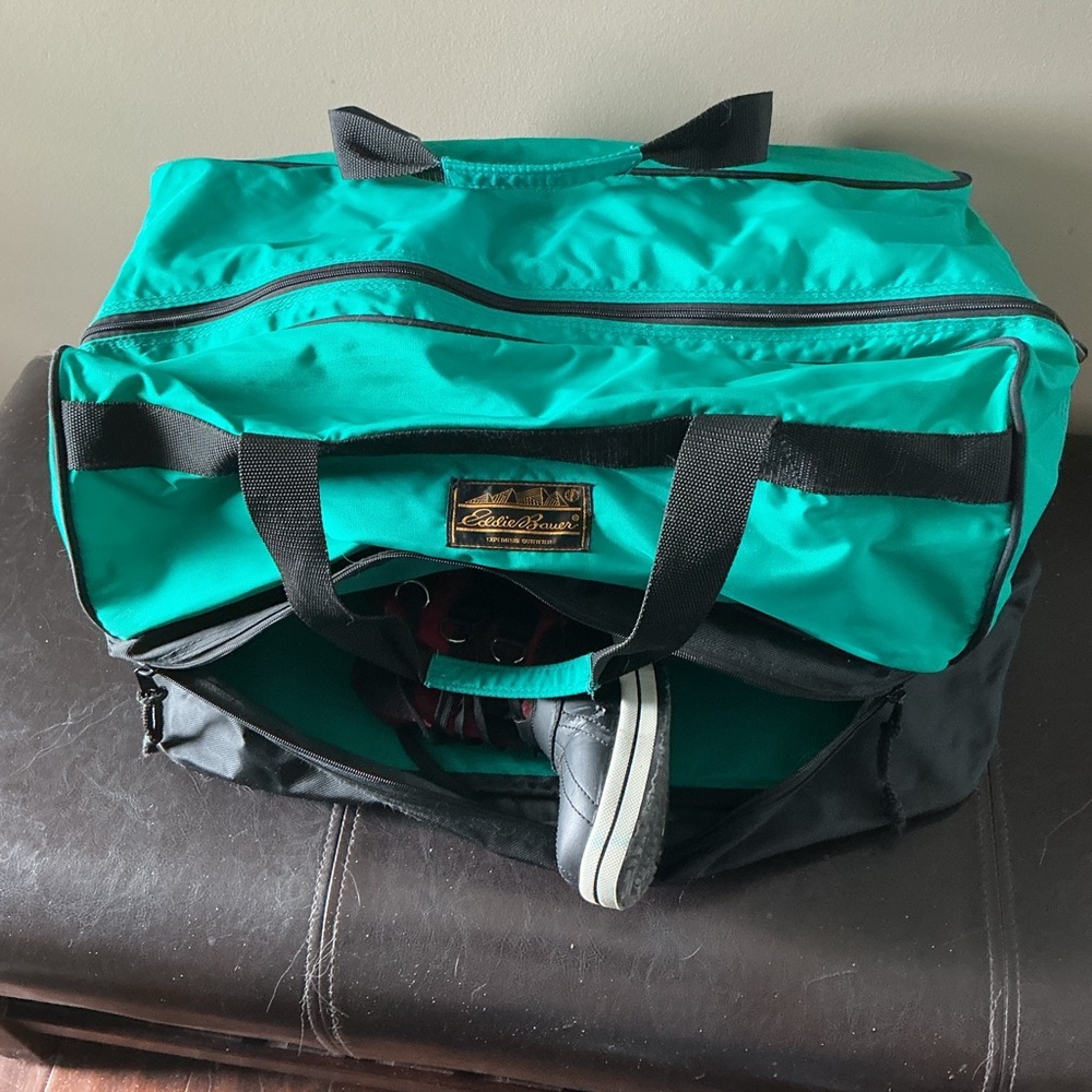 Eddie BauerDuffel Bag ( with boot/ wet storage area)